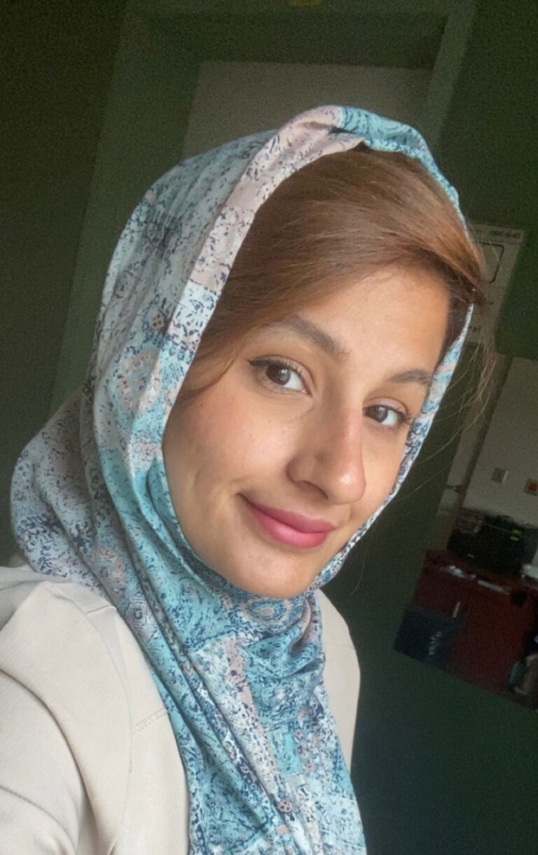  فوزية محمود